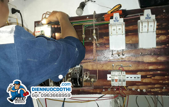 Kiểm tra điện trong gia đình đề phòng cháy nổ Kiểm tra điện trong gia đình đề phòng cháy nổ