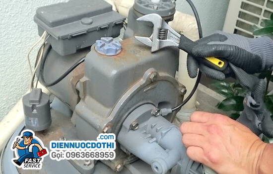 Sửa máy bơm phun giá rẻ Sửa máy bơm phun giá rẻ